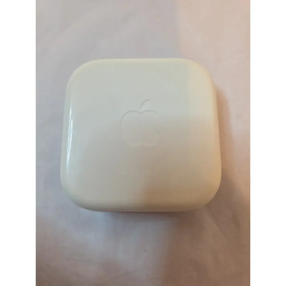 Original OEM Apple iPhone EarPods Wired 3.5mm Headset Earbud Headphones